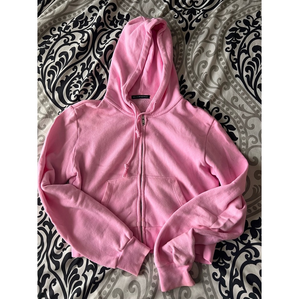 brandy melville cropped zip up hoodie